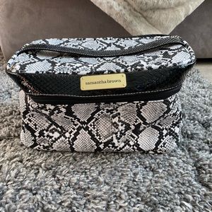Samantha Brown Cosmetic Case